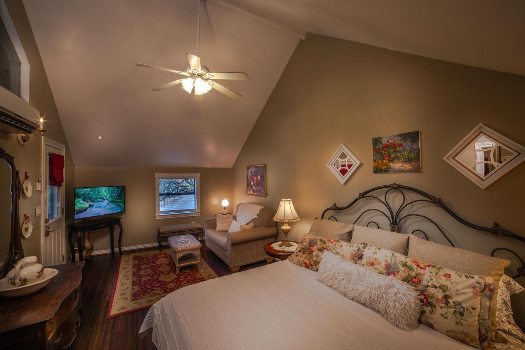 Bed And Breakfast On White Rock Creek Waco Zewnętrze zdjęcie